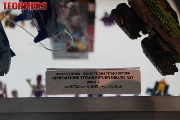 SDCC 2016   Generations Platinum Series And Titans Return Preview Night Display 029 (29 of 157)